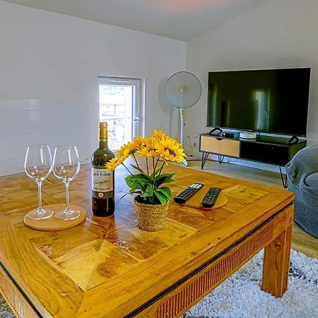 Le Repos Urbain Au Coeur De Apartamento *